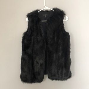 Fur vest